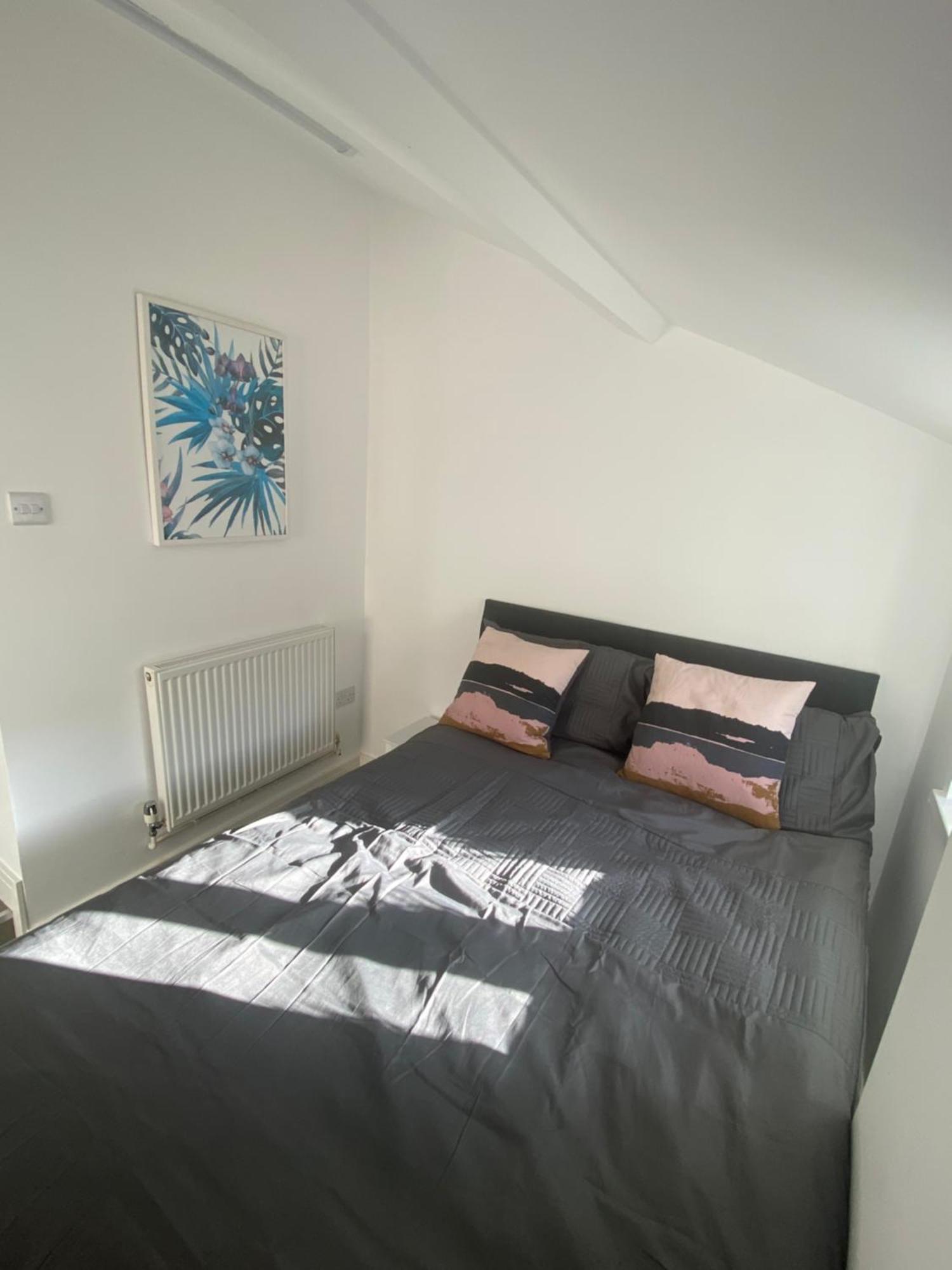 Rhondda Valleys With Breathtaking Riverside Views Llwynypia Εξωτερικό φωτογραφία